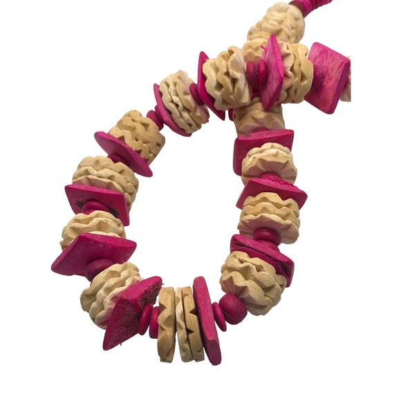 Vintage Pink & Wooden Beaded Necklace - Picture 4 of 4